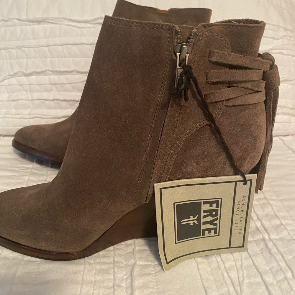 Frye-Cece-Tassel-Lace-Cashew-Brown-Suede wedge.